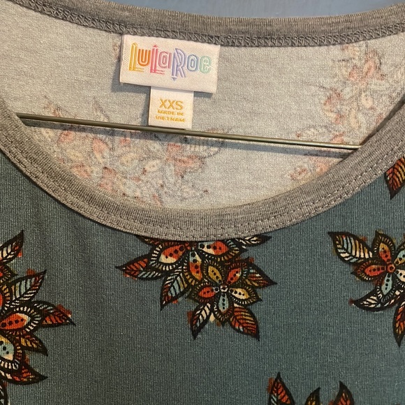 Perfect condition I wear. XS and it really don’t fit like a XXS it’s more a XS - Picture 2 of 3